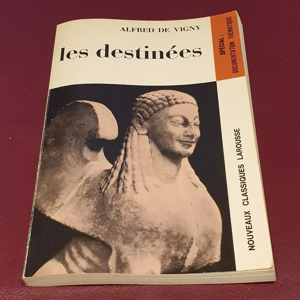 Les Destinées (Nouveaux classiques Larousse) - Click to enlarge picture.